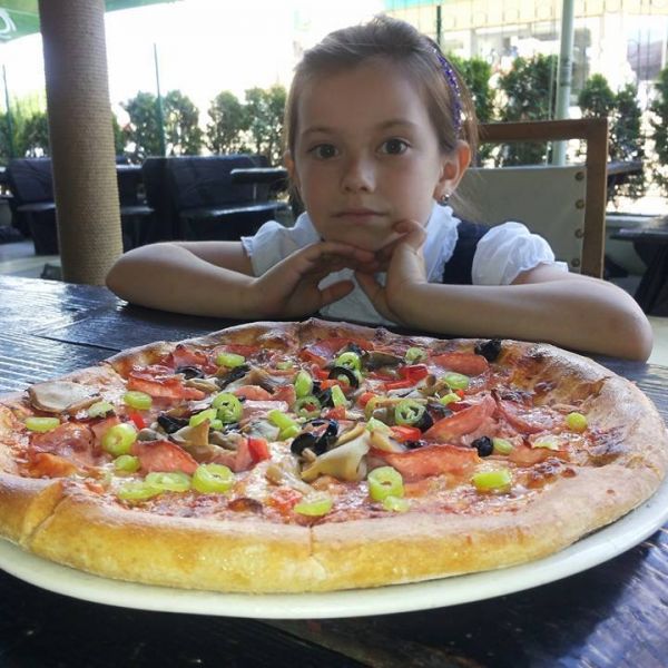 Image: photo-galleries/ana-cu-pizza.jpg