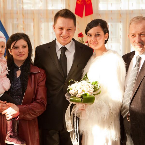 Image: photo-galleries/nunta-fam-kisczuk.jpg
